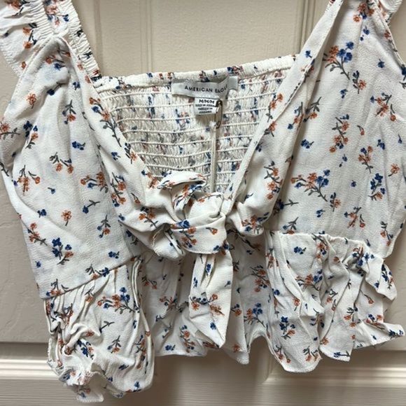 American Eagle Crop Top - Picture 3 of 11